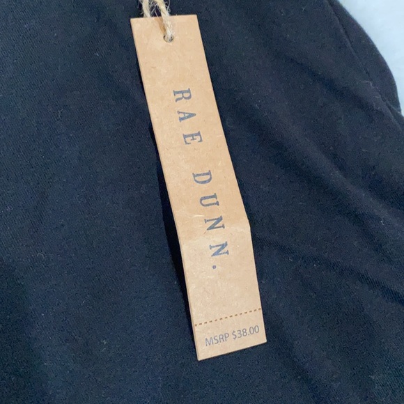 🎉HP🎉 NWT Rae Dunn Mama Bear Tee - Picture 3 of 3